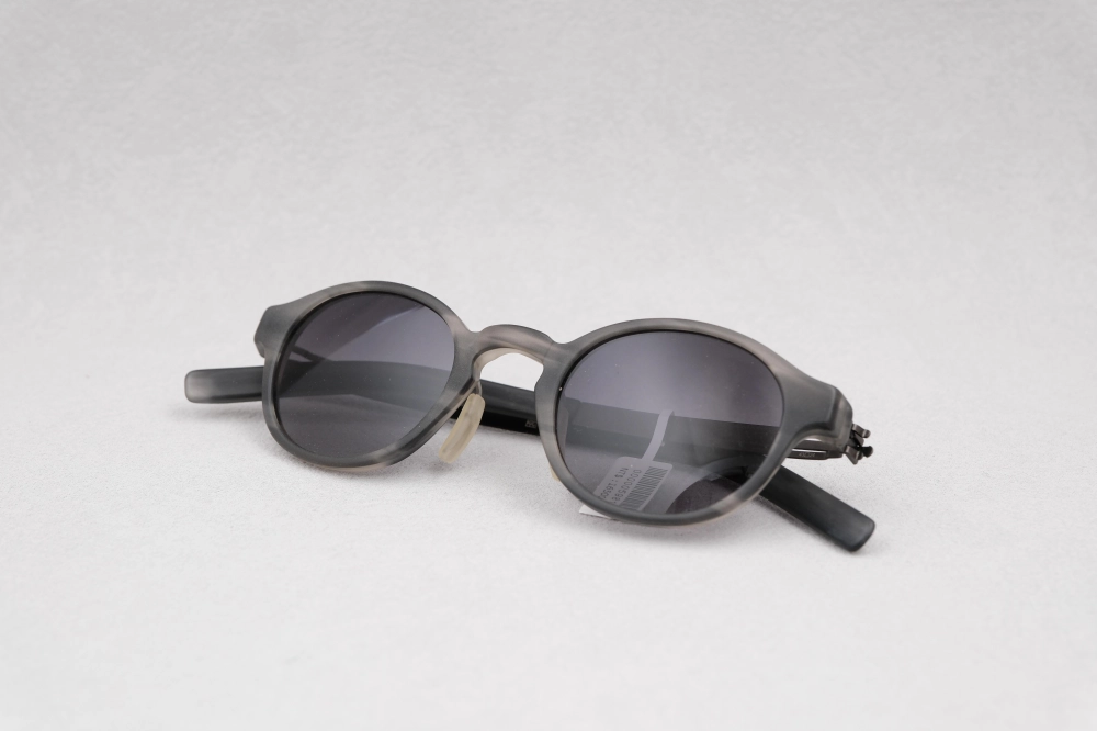 ic!berlin modal nameless 6 sun grap