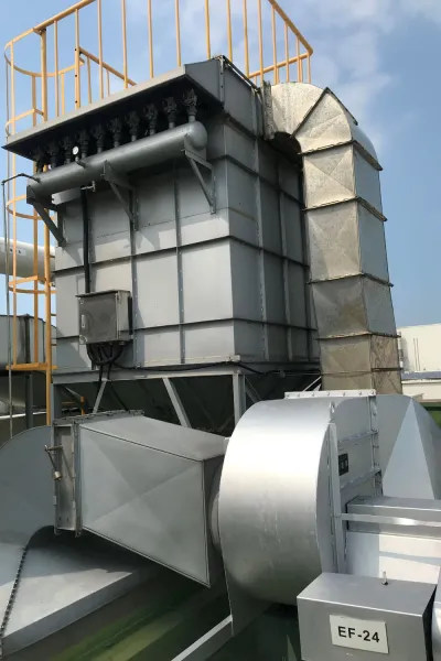 湖口工廠頂樓風機風管集塵機