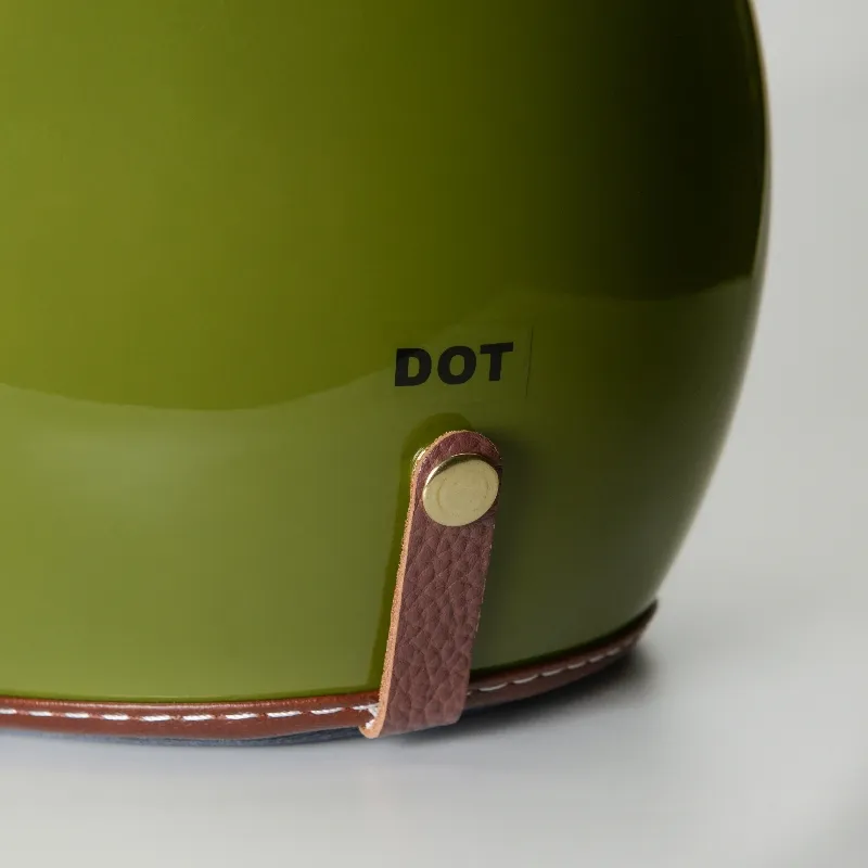  DEREK Ⅲ 德瑞克-亮光亞麻綠