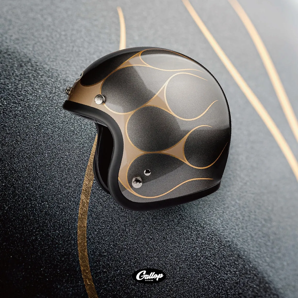 GALLOP’月火’設計款 金箔火焰圖樣 3/4半罩安全帽