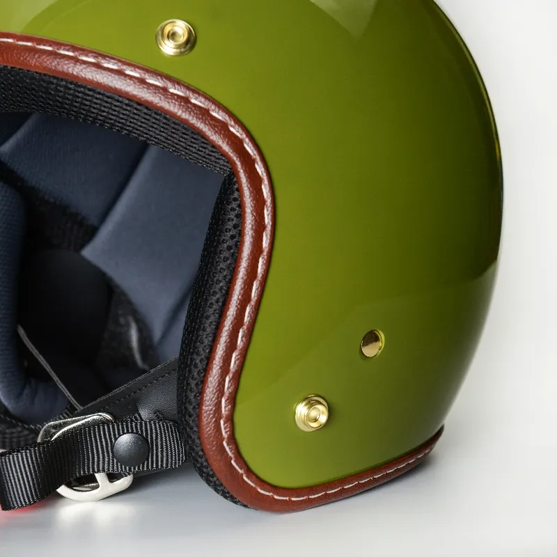  DEREK Ⅲ 德瑞克-亮光亞麻綠