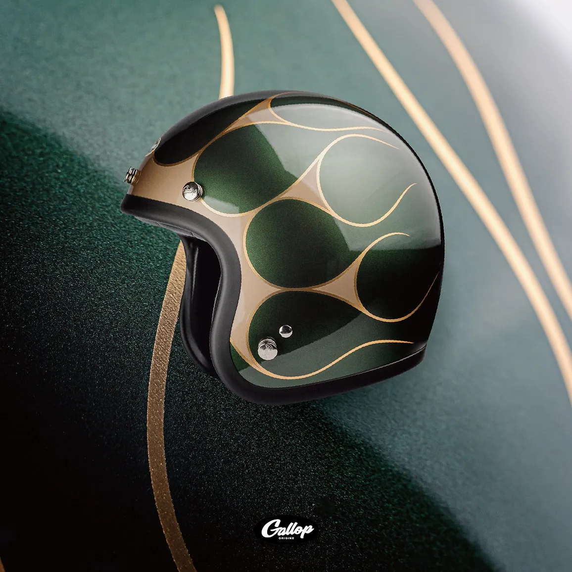 GALLOP’月火’設計款 金箔火焰圖樣 3/4半罩安全帽