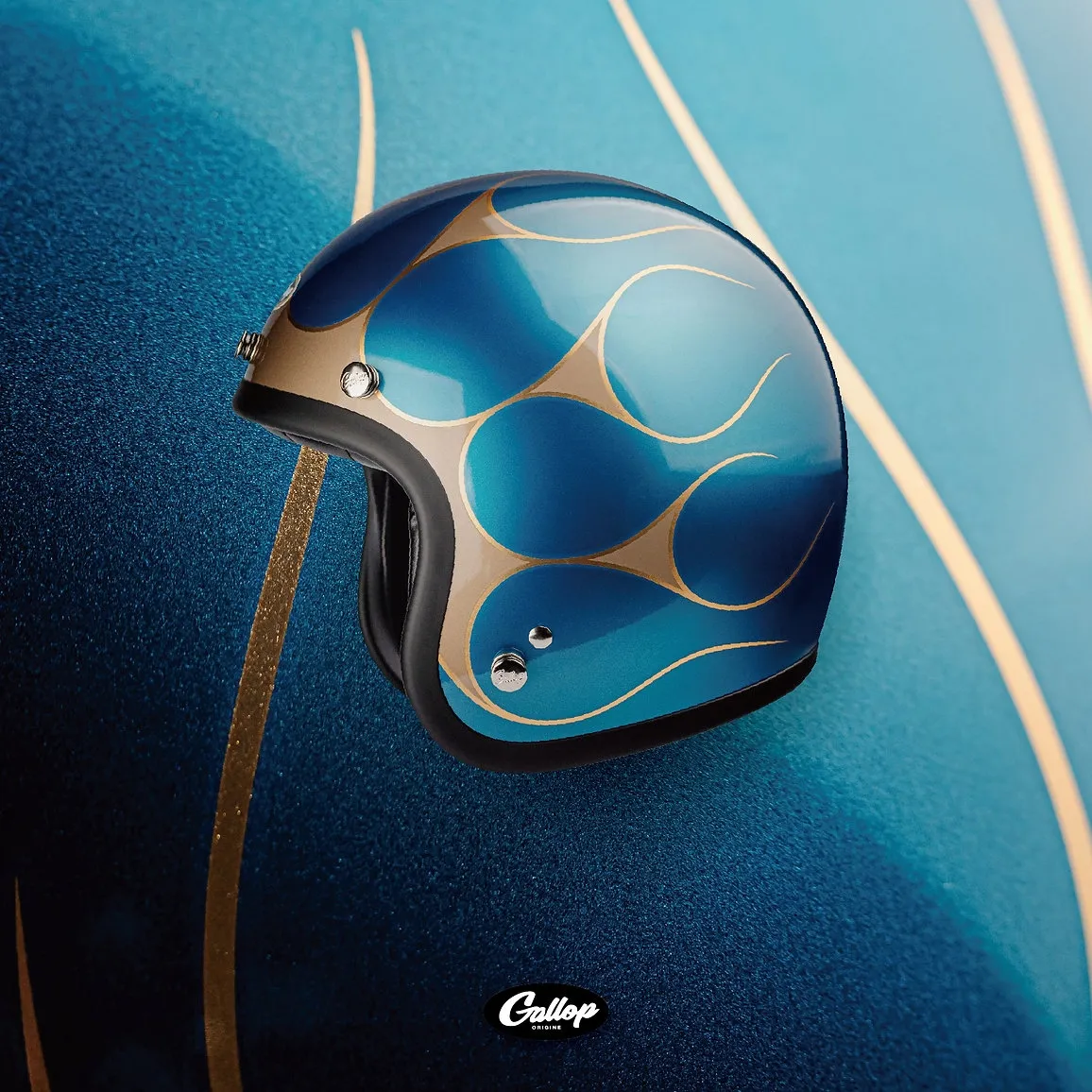 GALLOP’月火’設計款 金箔火焰圖樣 3/4半罩安全帽