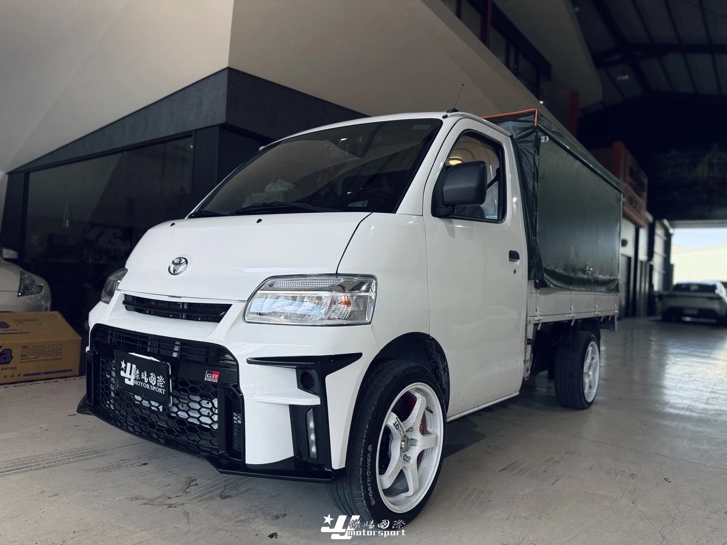 新 TOYOTA TOWNACE TOWN ACE NASHIN N3 世盟 卡鉗 大四活塞 330 煞車碟盤