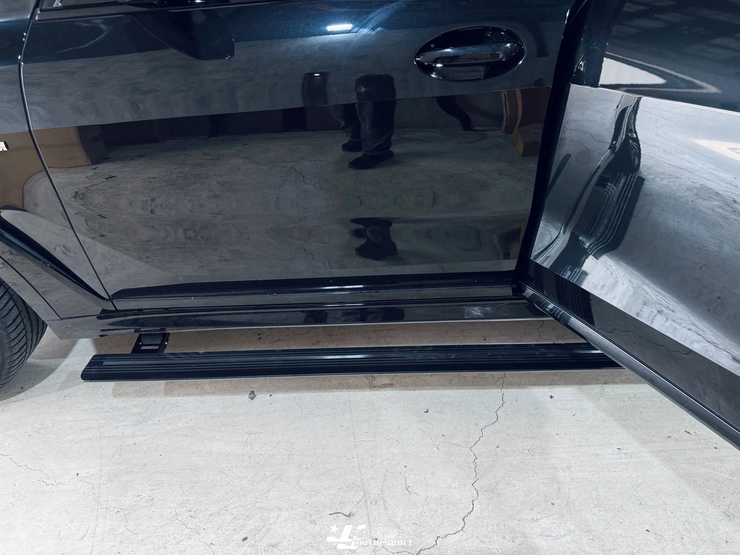 全新 寶馬 BMW G07 X7 電動側踏板 伸縮 登車踏板 車側踏版 側踏板 防滑