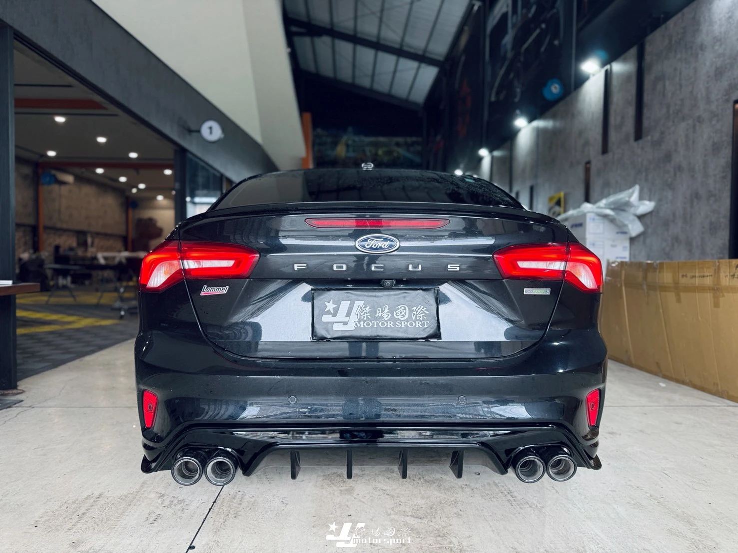 全新 福特 FOCUS MK4 四門 4D 升級 FOCUS soul品牌 排氣管 尾段雙邊四出 實車