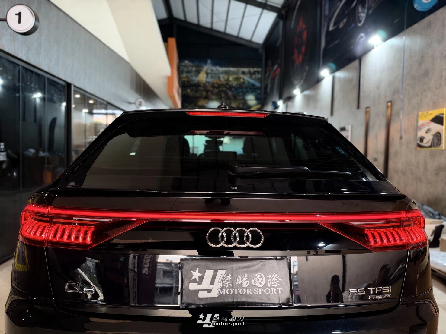 全新 奧迪 AUDI Q8 升級 MaxtonDesign MD前下巴 後下巴 側裙 中尾翼