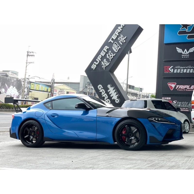 全新 TOYOTA Supra A90 牛魔王 Carbon 碳纖維 單層/雙層 引擎蓋 開孔