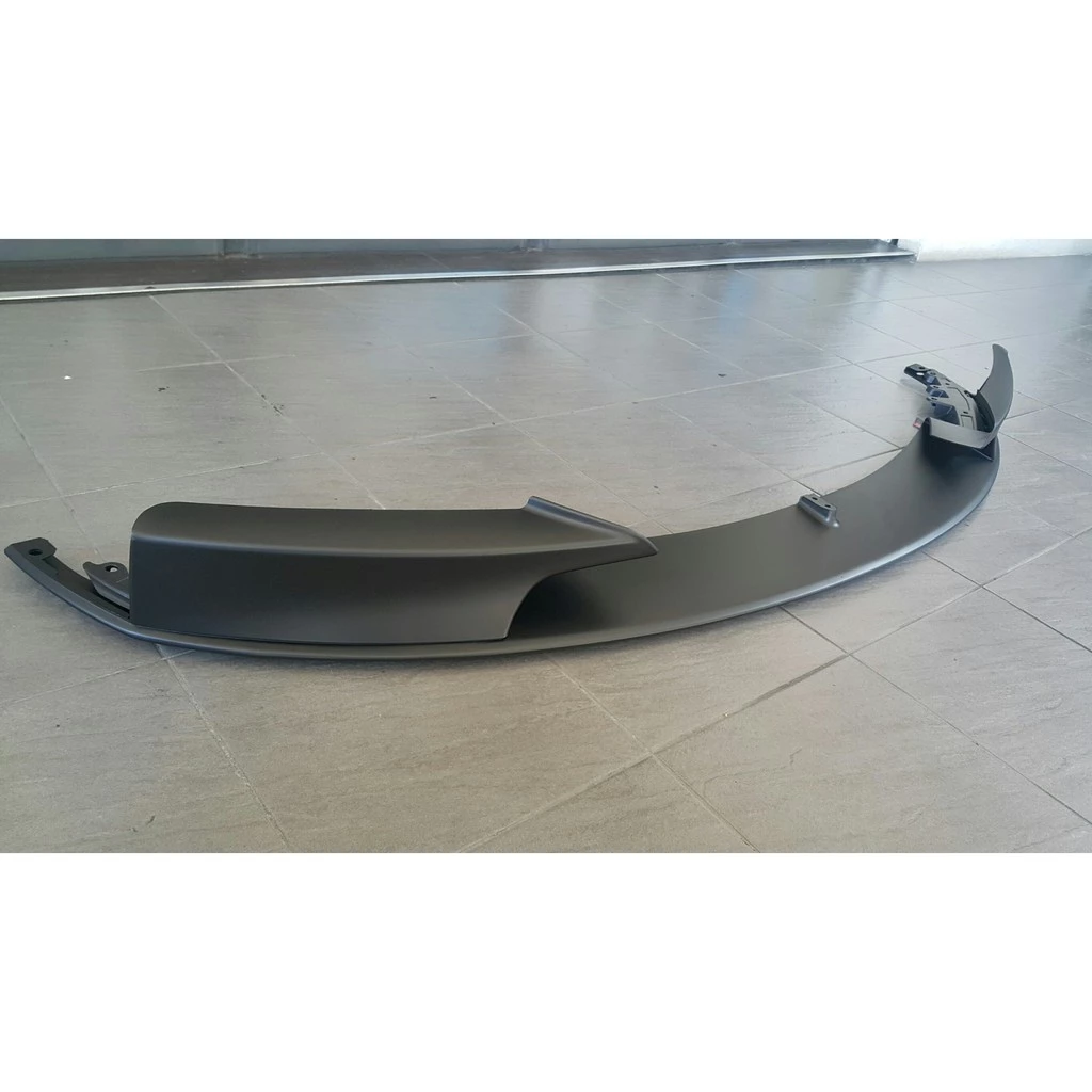 空力套件 實車安裝 BMW F30 MTECH PERFORMANCE P款 前下巴