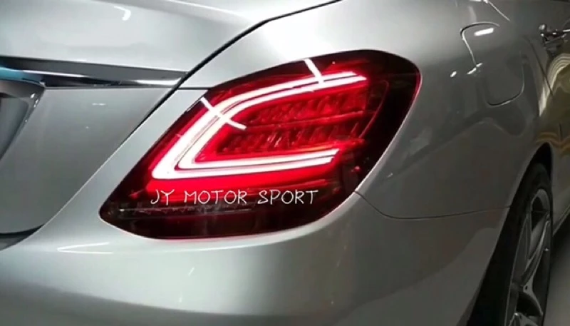 全新 BENZ W205 2019年 歐規高階改新款 C型 光導 LED 黑框 紅白 尾燈