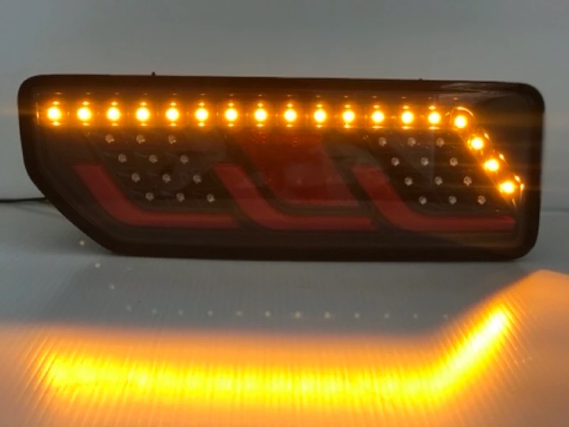 超夯火紅小G卡 SUZUKI JIMNY 吉米 外銷版光導 透明黑底 光條 全LED 尾燈 流光跑馬式方向燈