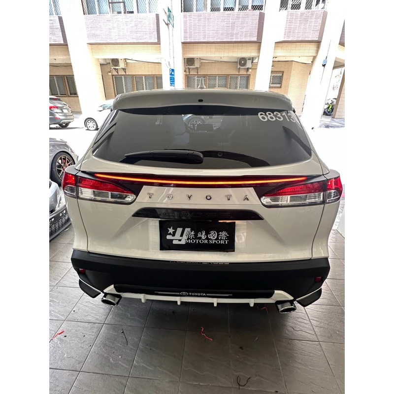 全新 COROLLA CROSS CC LED 貫穿式 尾燈 鴨尾尾燈 黏貼式 貫穿燈