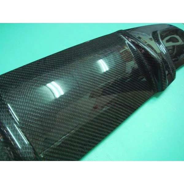 全新 賓士 BENZ W203 AMG 卡夢 CARBON 後下巴 (有 雙孔 單孔 ) 也有前下巴4500