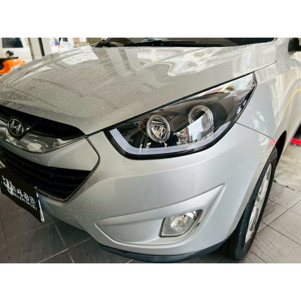 全新 HYUNDAI 現代 IX35 IX-35 黑框 光圈 類R8 LED 光條 燈眉 大燈 SONAR