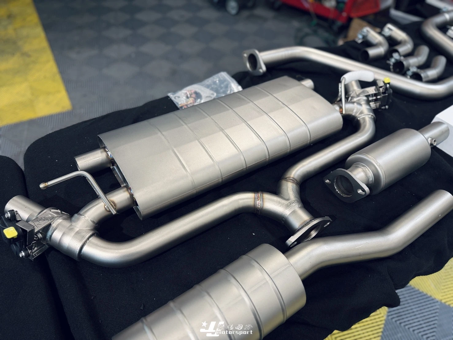 全新 FOCUS MK4 MK4.5 st line 升級 CGW 中尾段 含電控閥門 四出尾飾管 排氣管