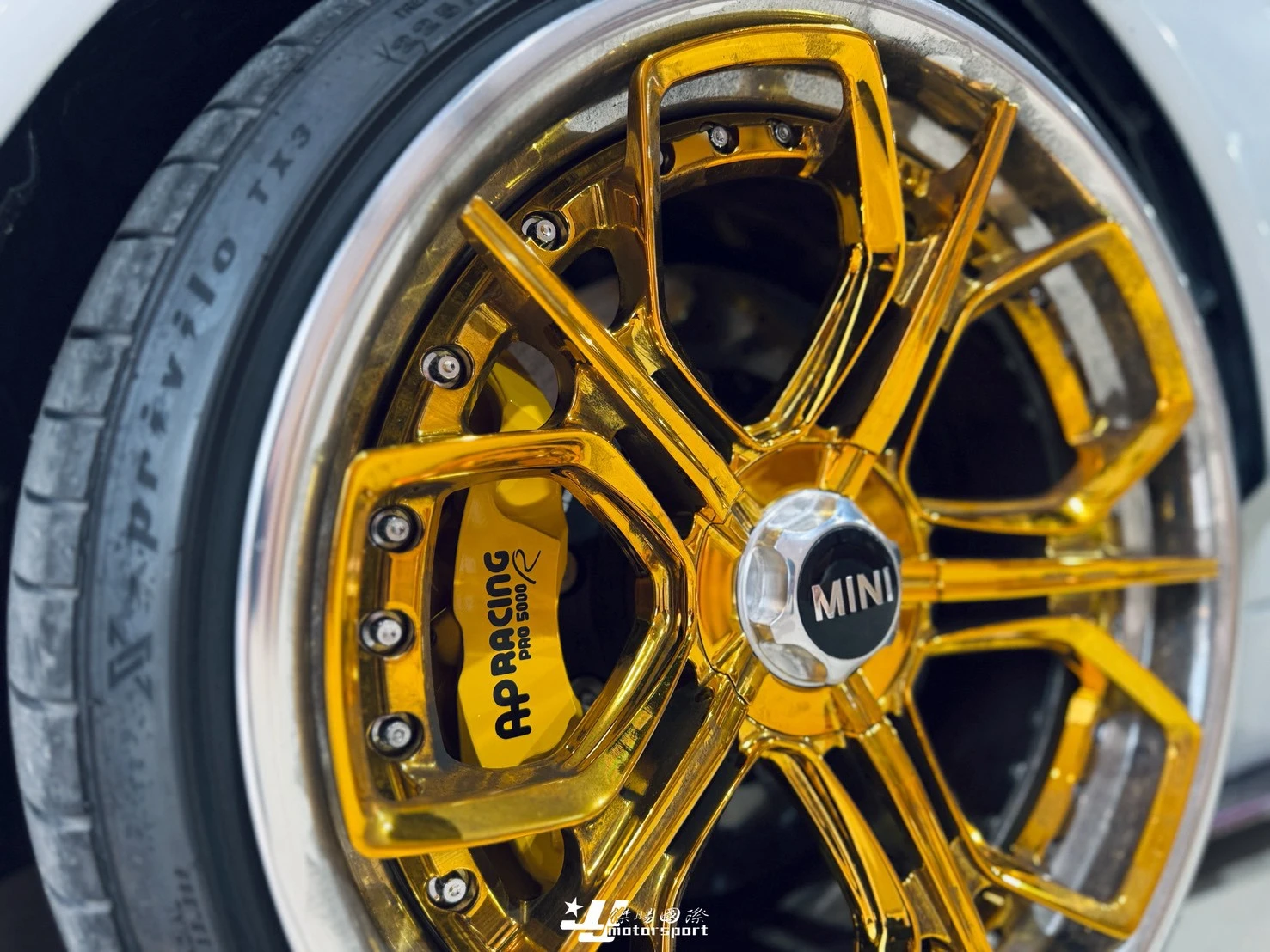 BMW MINI COOPER R58 R56 升級 前 AP9440 大四活塞配 330碳陶盤 後HHC後雙片式加大碟325MM