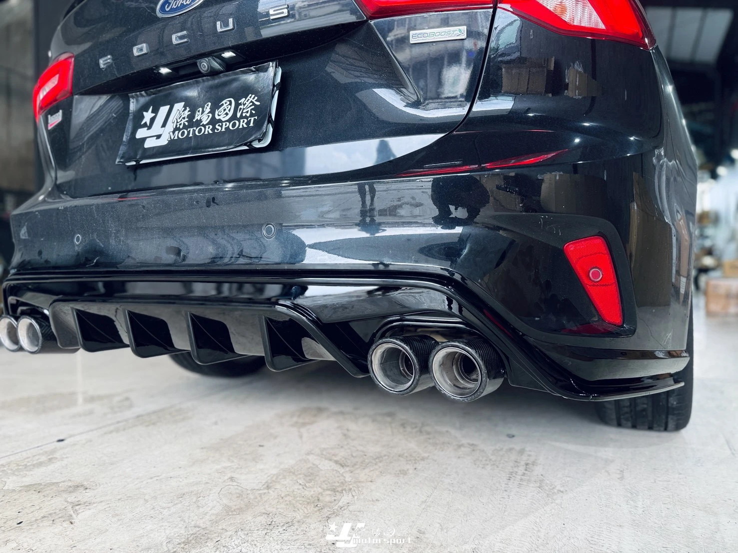 全新 福特 FOCUS MK4 四門 4D 升級 FOCUS soul品牌 排氣管 尾段雙邊四出 實車