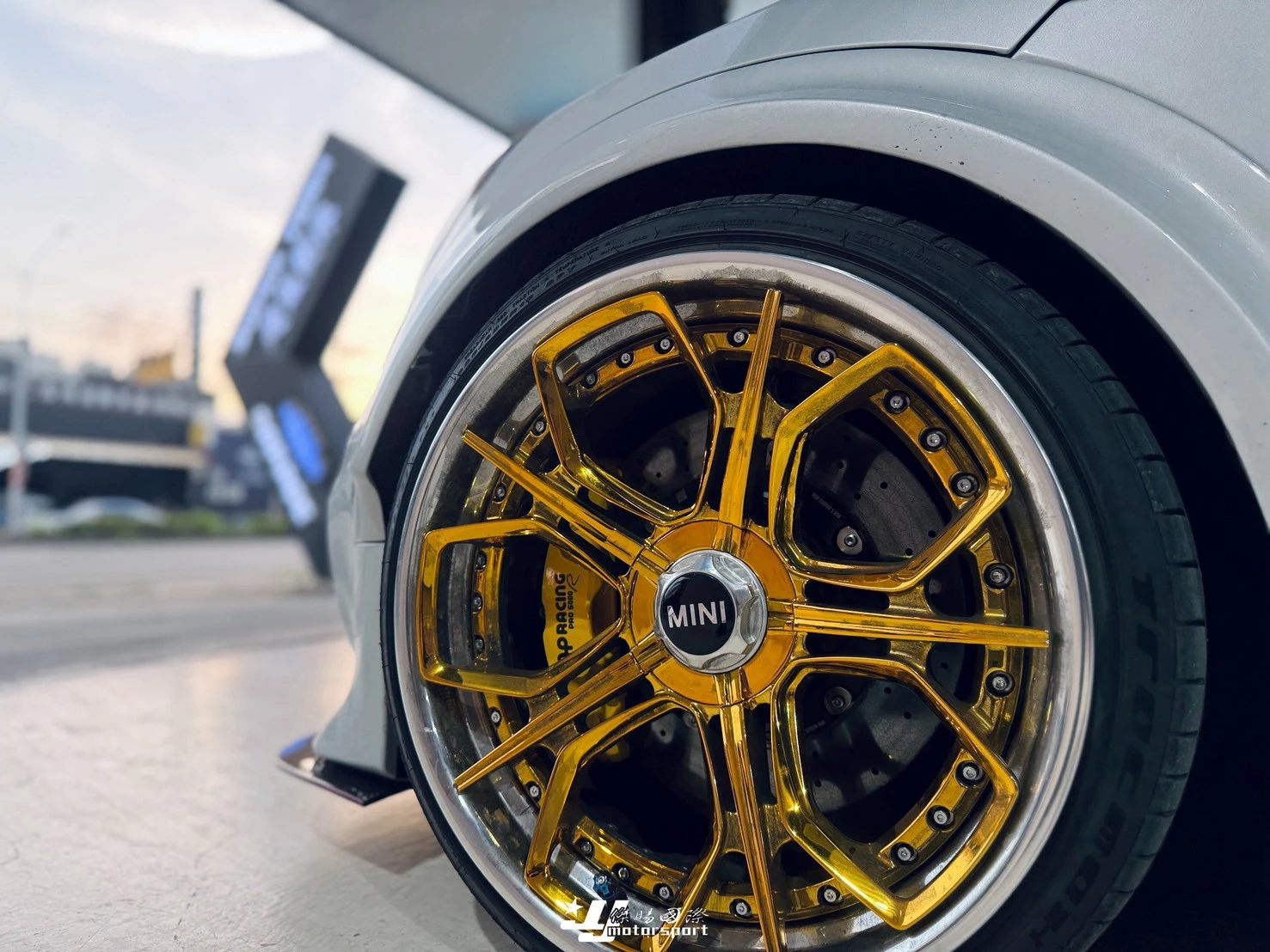 BMW MINI COOPER R58 R56 升級 前 AP9440 大四活塞配 330碳陶盤 後HHC後雙片式加大碟325MM
