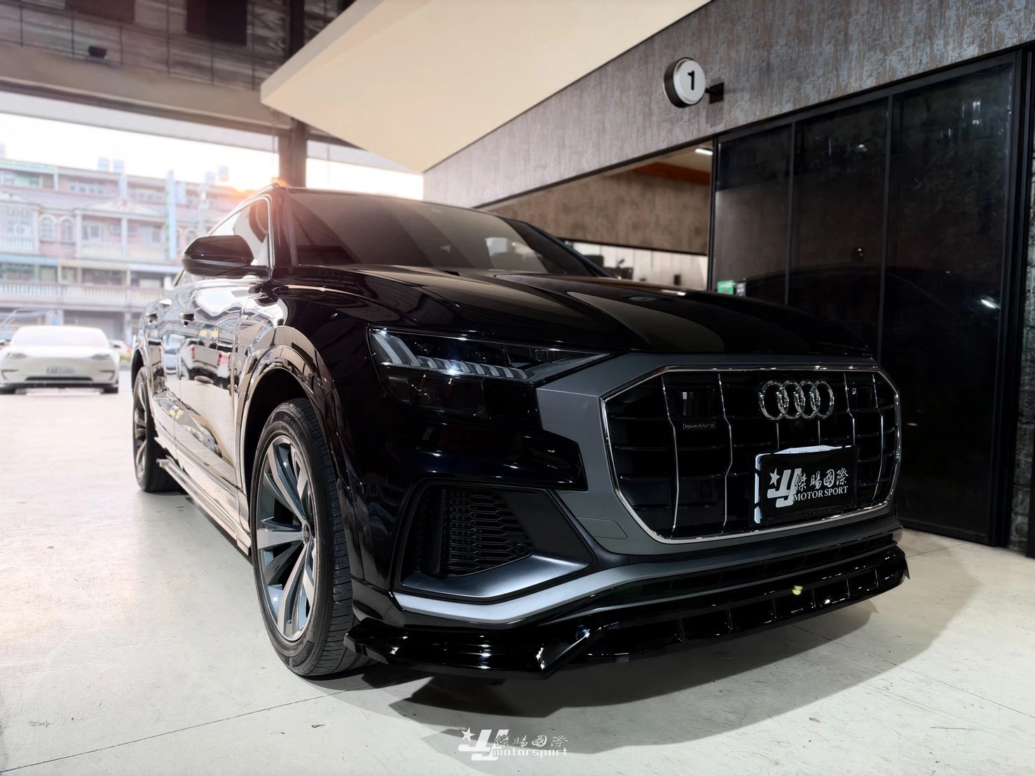 全新 奧迪 AUDI Q8 升級 MaxtonDesign MD前下巴 後下巴 側裙 中尾翼