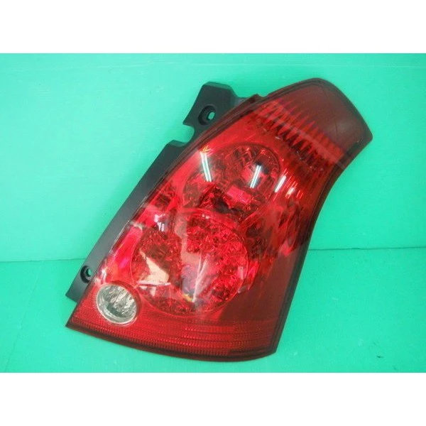 全新 SUZUKI SWIFT 06 07 2006 年 原廠型 副場 紅白 LED 尾燈 一邊1300元