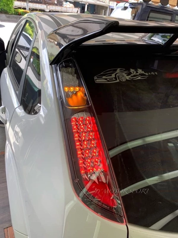 新FOCUS 05 06 07 08 09 10 11 MK2 MK2.5 5門 方向燈跑馬 黑框全LED尾燈