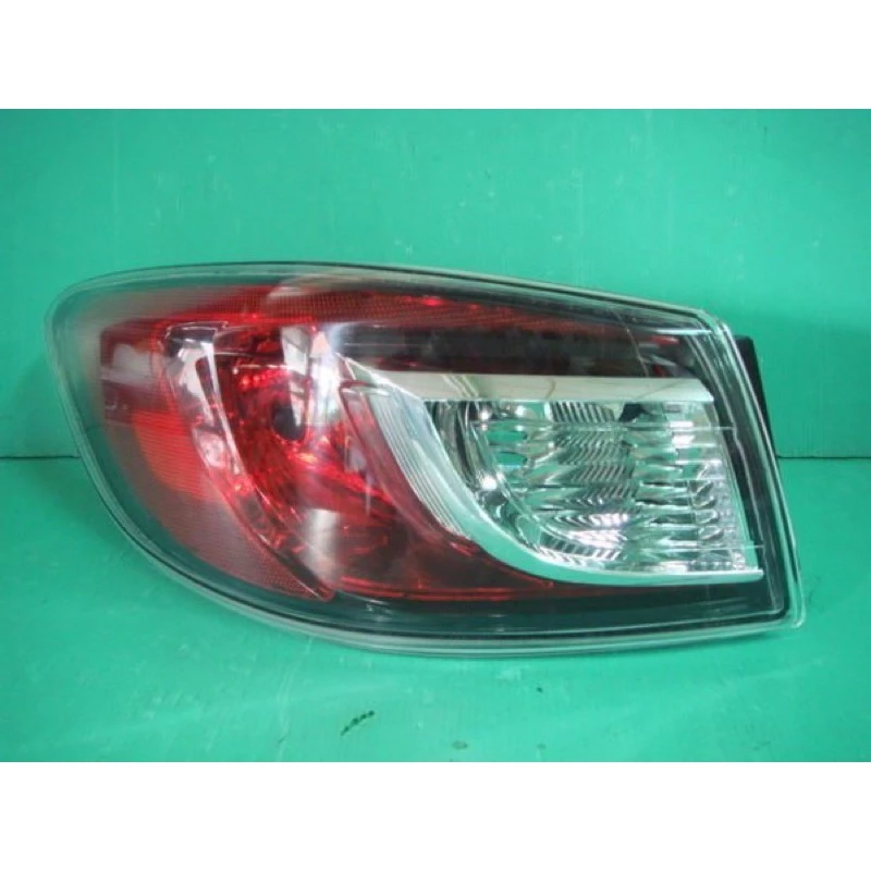 全新 MAZDA3 10 11 12 13 14 年 4門 四門 原廠型 無LED 尾燈 外側 單顆