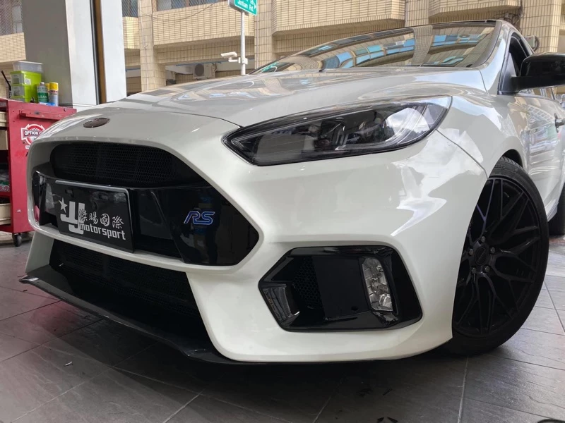 全新 福特 FOCUS MK3.5 RS 1:1式樣 (非類RS) 前保桿 素材 PP材質