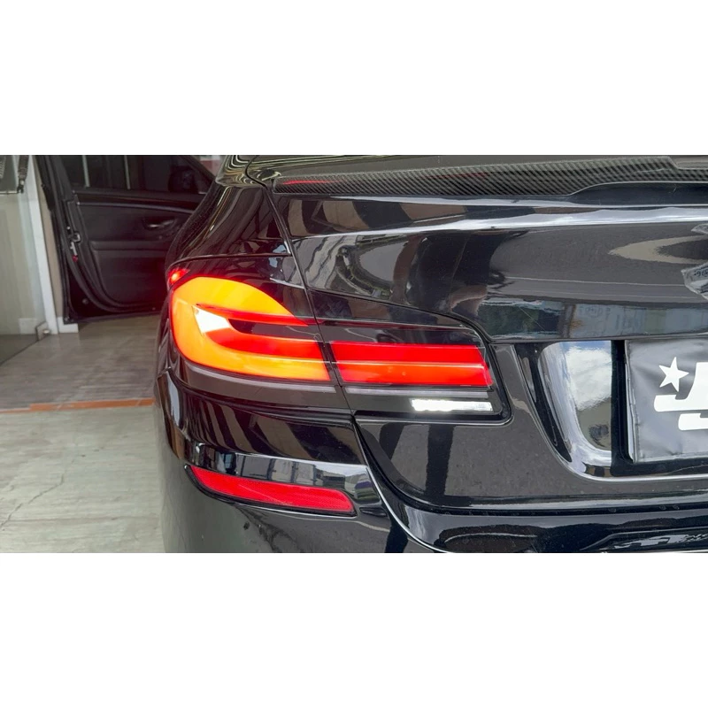 全新 BMW 寶馬 F10 專用 類G30 LCI 小改款 光柱 尾燈 跑馬方向燈 後燈