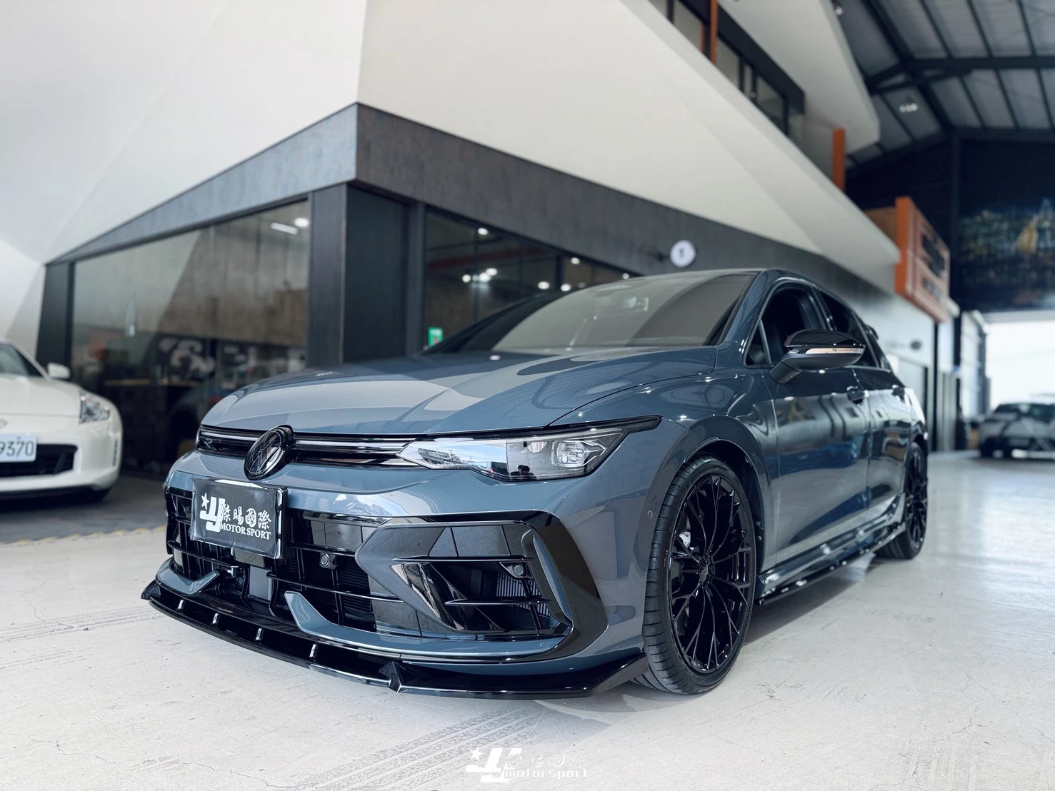 全新 福斯 GOLF 8.5 8.5代 R 短版 專用 MD Maxton Design V.3 亮黑 前下巴