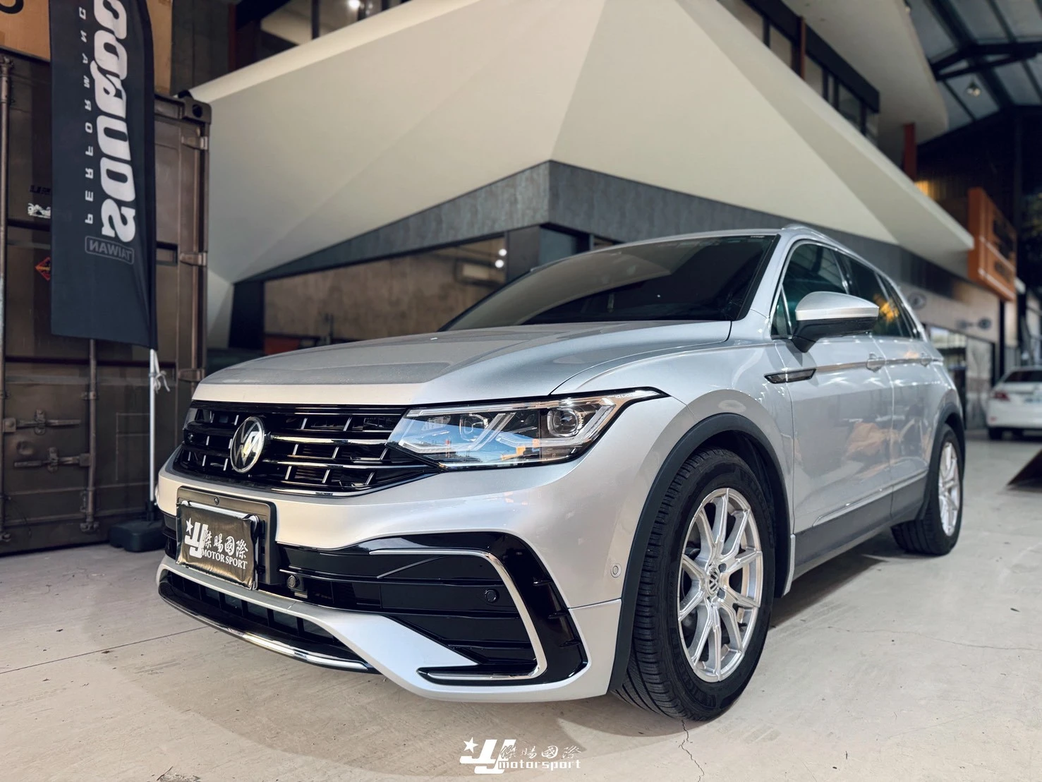 全新 福斯 TIGUAN 2021-2024 R-line 前保桿 前大包 輪弧 後保中段 後下巴 素材