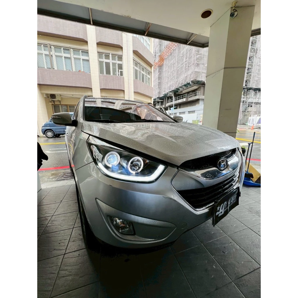 全新 HYUNDAI 現代 IX35 IX-35 黑框 光圈 類R8 LED 光條 燈眉 大燈 SONAR