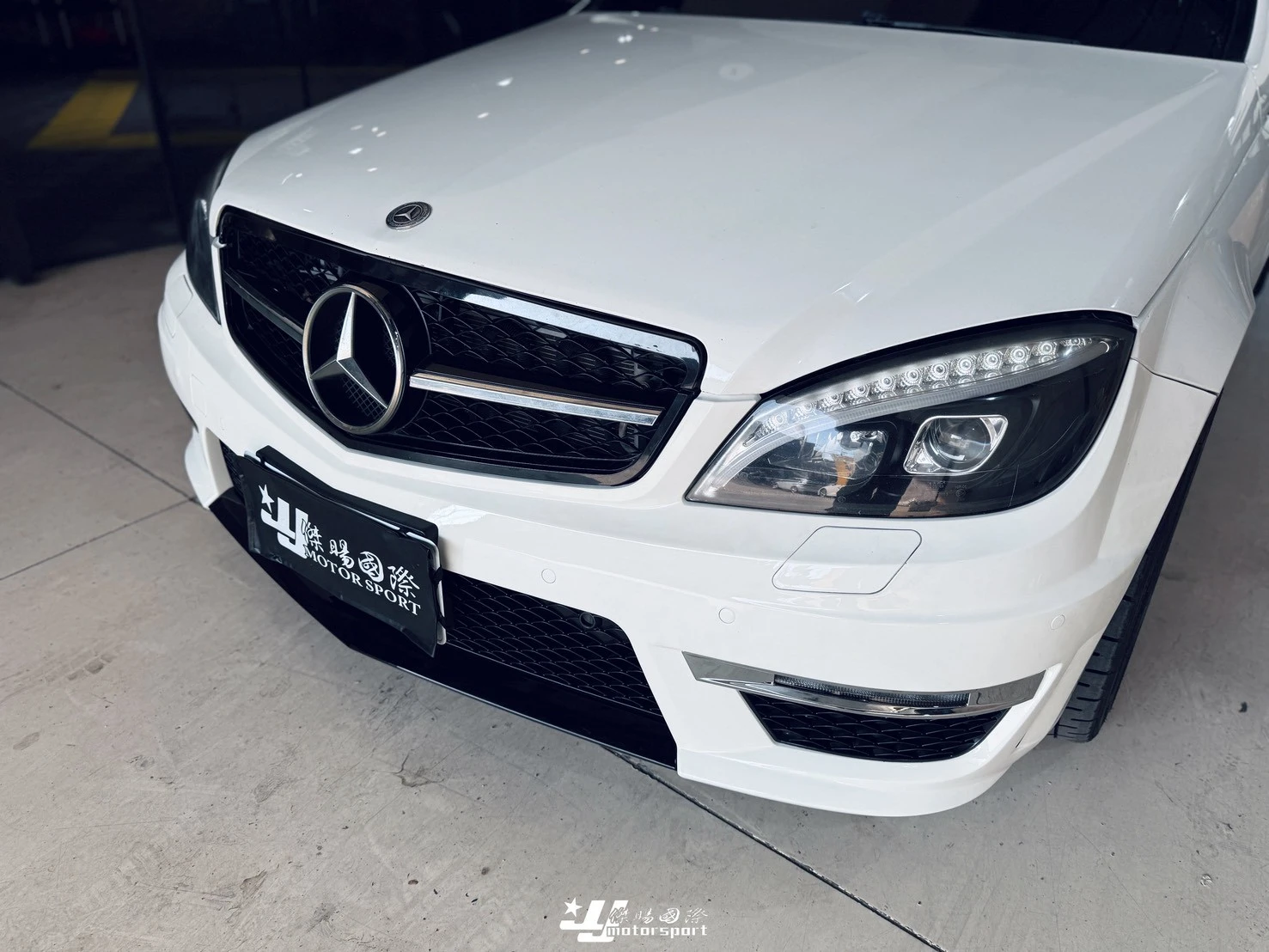 全新 賓士 BENZ W204 08 09 10 C300 升級小改款 C63 樣式 前保桿 前包 前保 素材