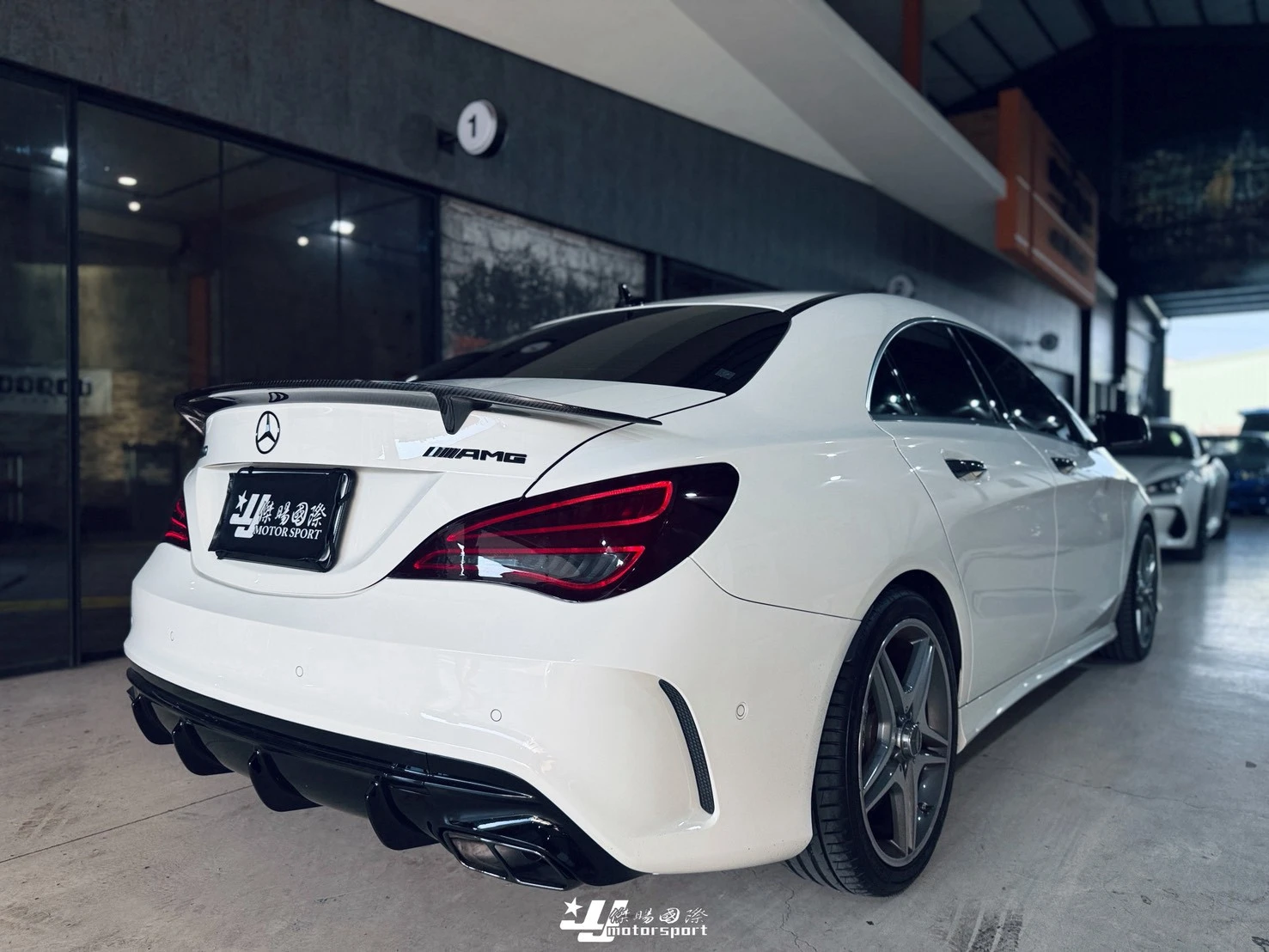 全新 賓士 BENZ CLA250 CLA45 CLA W117 RT 款 碳纖維 卡夢 CARBON 尾翼