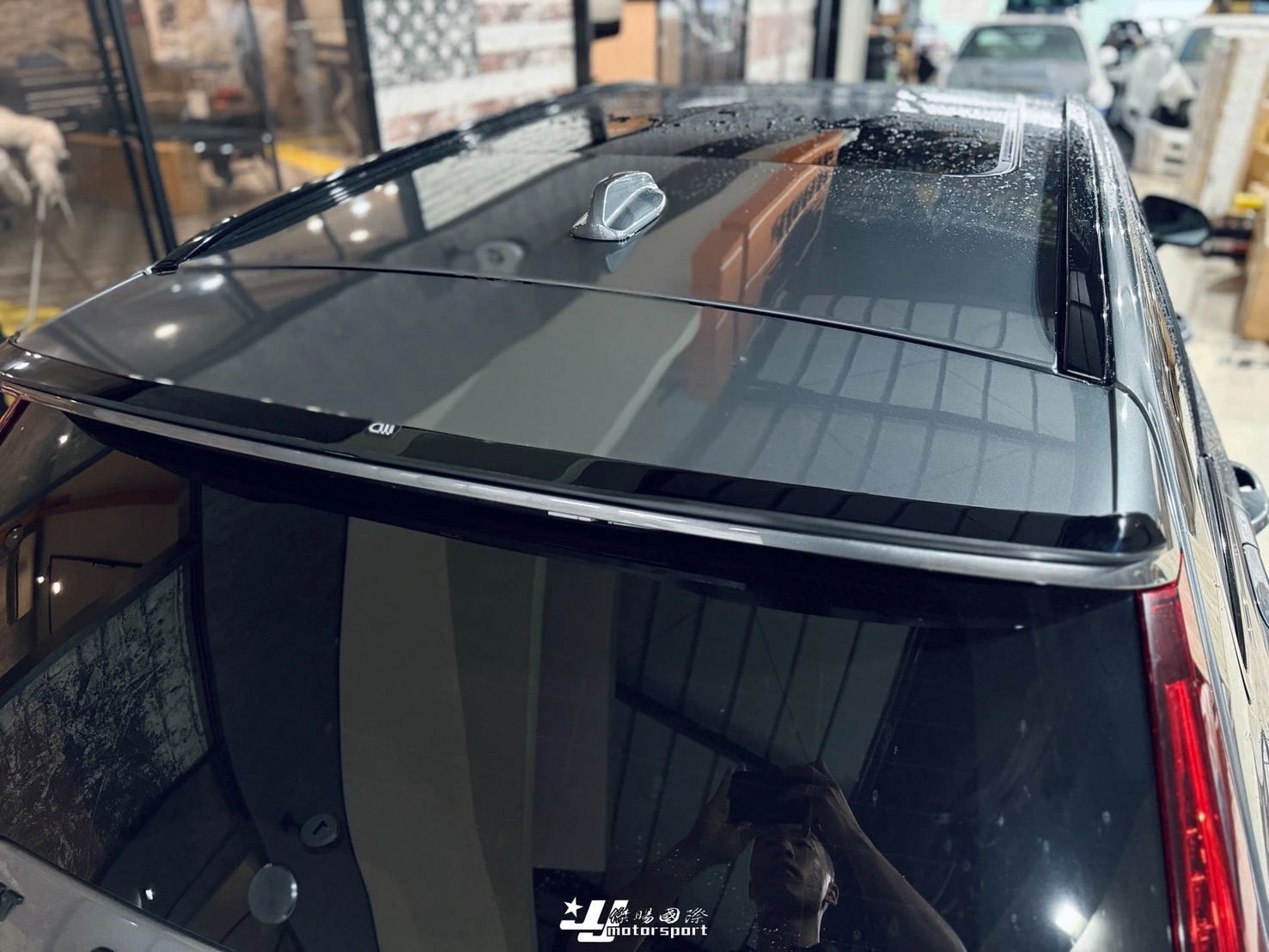 全新 VOLVO V60 旅行車 24 25 2024 2025 - MD MAXTON 亮黑 尾翼
