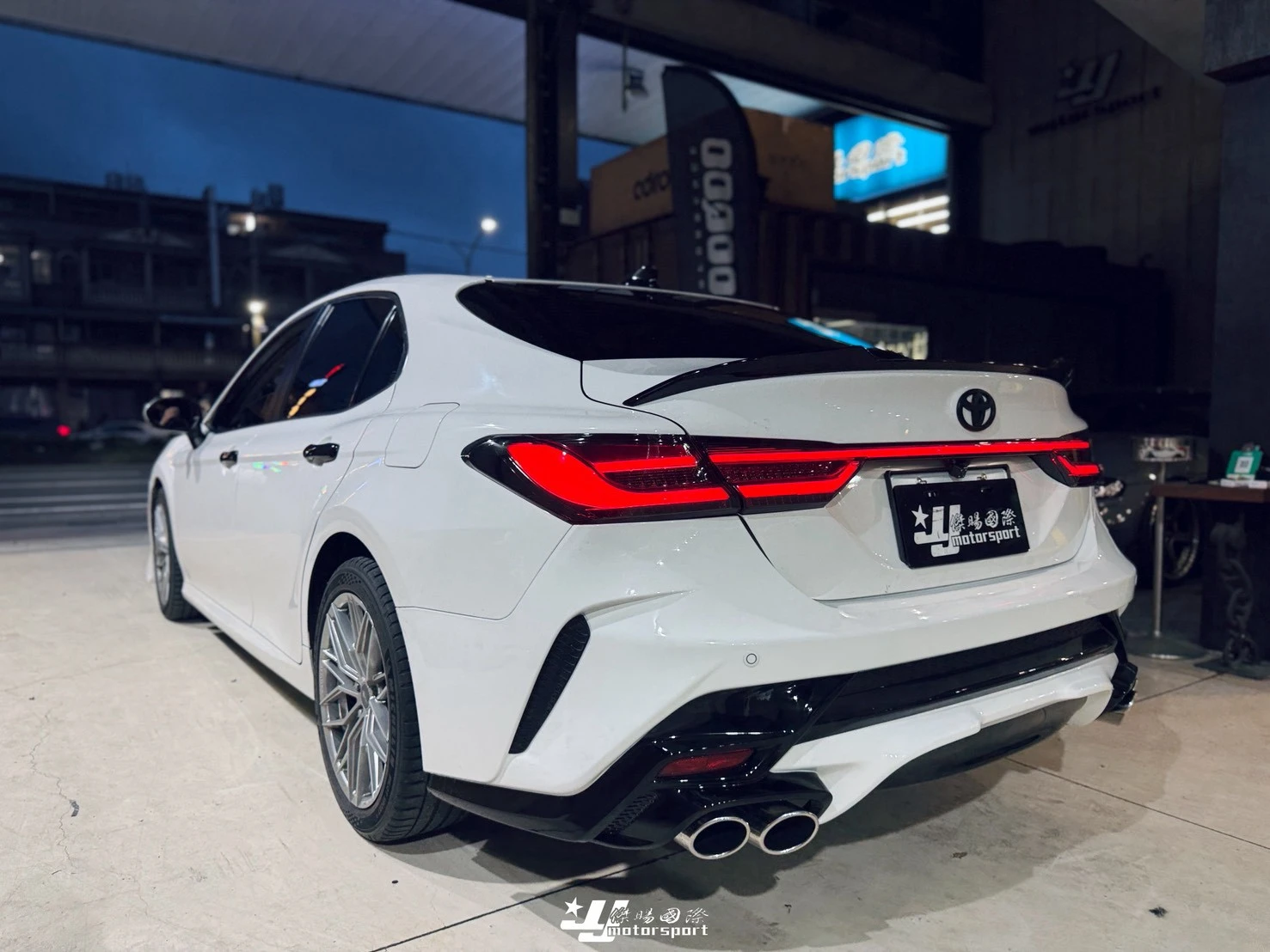全新 TOYOTA CAMRY8 8代 19 20 21 年 K版 後保桿 後保 大包 空力套件 素材