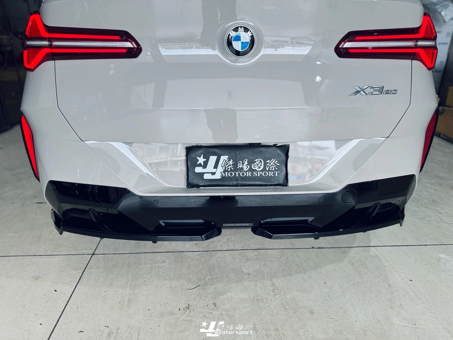 全新 寶馬 BMW X3 2025 2026 G45 Maxton Design MD 亮黑 兩片式 後下巴