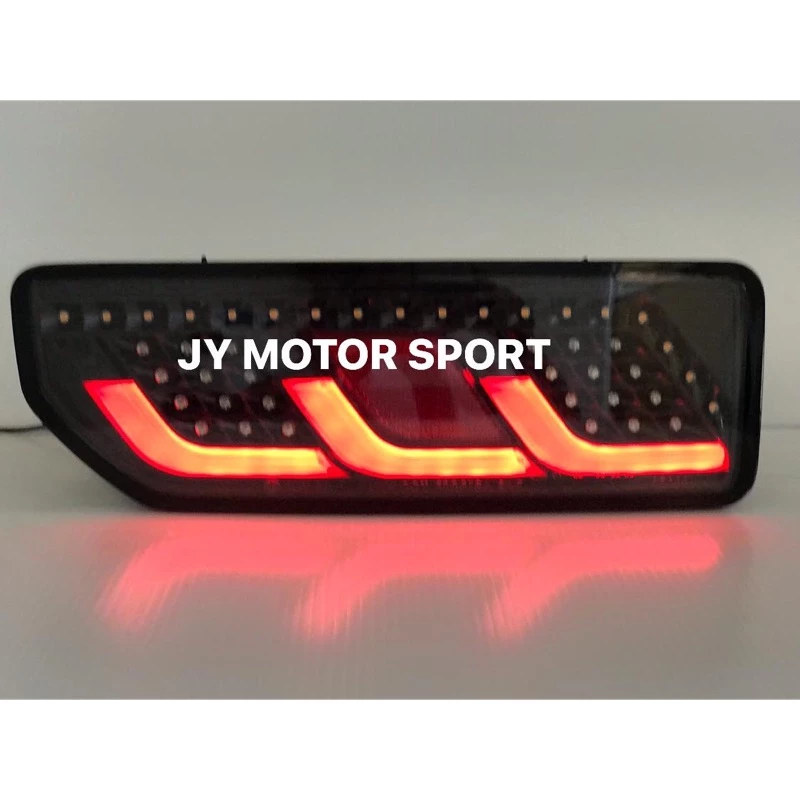 超夯火紅小G卡 SUZUKI JIMNY 吉米 外銷版光導 透明黑底 光條 全LED 尾燈 流光跑馬式方向燈