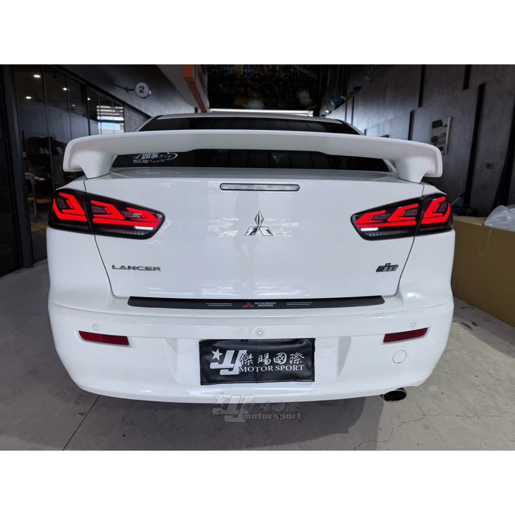 全新 鯊魚頭 FORTIS LANCER IO EVO 翼神 動態呼吸 心電圖版本 LED燻黑 尾燈 後燈