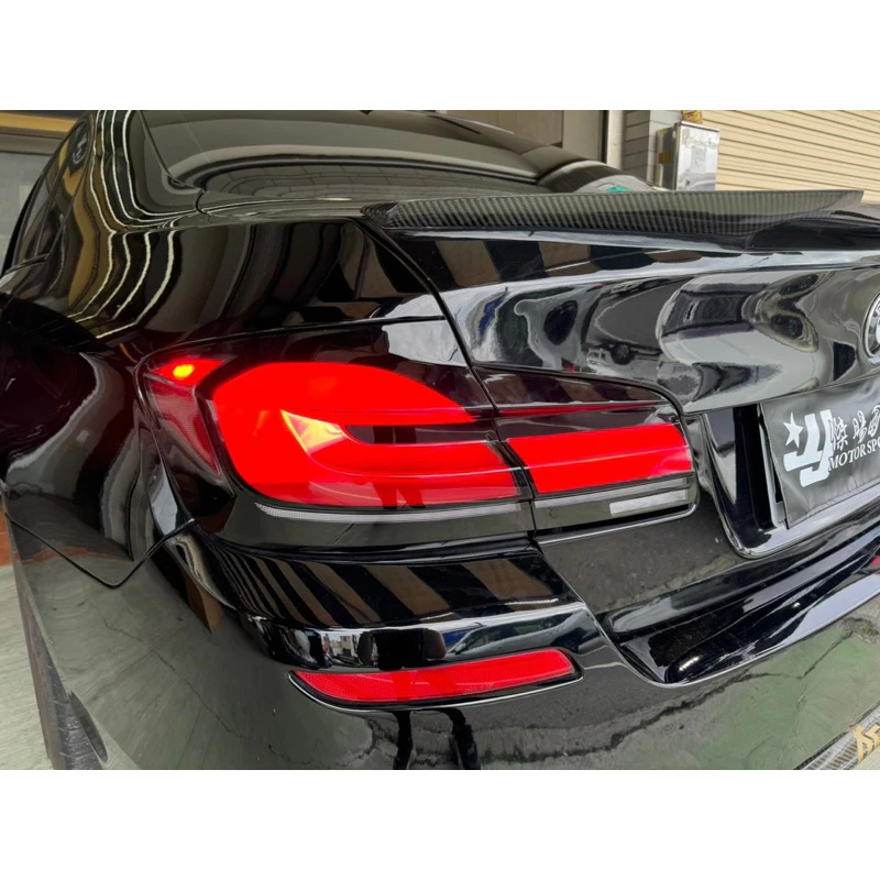 全新 BMW 寶馬 F10 專用 類G30 LCI 小改款 光柱 尾燈 跑馬方向燈 後燈