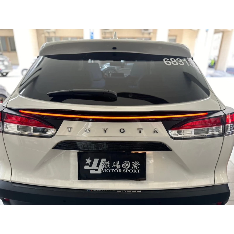 全新 COROLLA CROSS CC LED 貫穿式 尾燈 鴨尾尾燈 黏貼式 貫穿燈