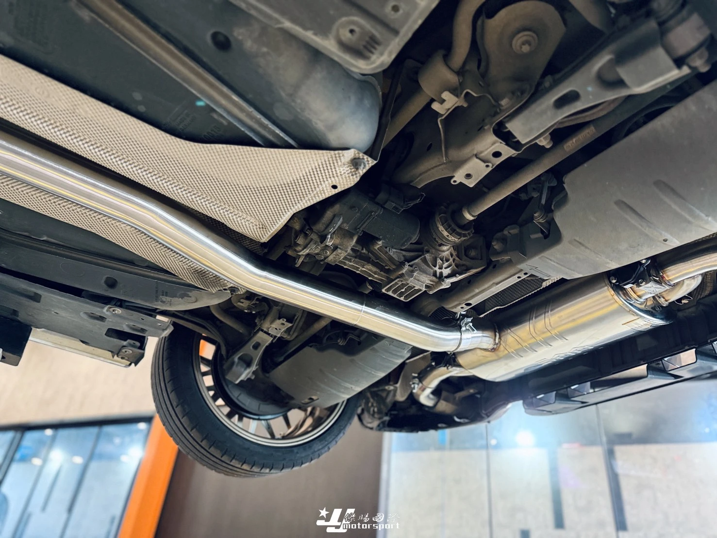 全新 賓士 BENZ W177 A35 升級  VVS 排氣管 中尾段+遙控閥門