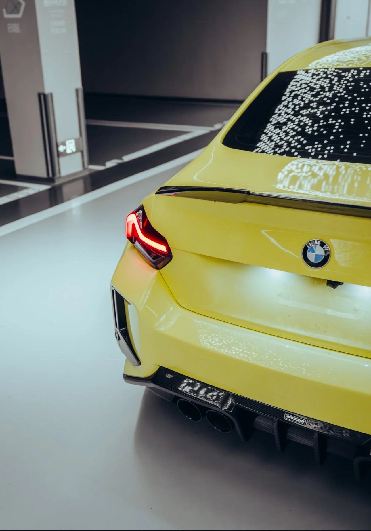 全新 BMW G87 M2 RevoZport street 街道版 引擎蓋 前下巴 側裙 後下巴 尾翼