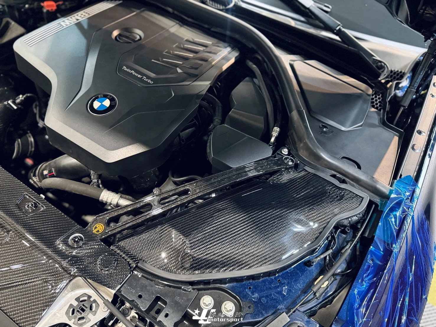 全新 BMW G20 G21 ARMA SPEED 碳纖維 上拉桿 碳纖維 引擎室拉桿