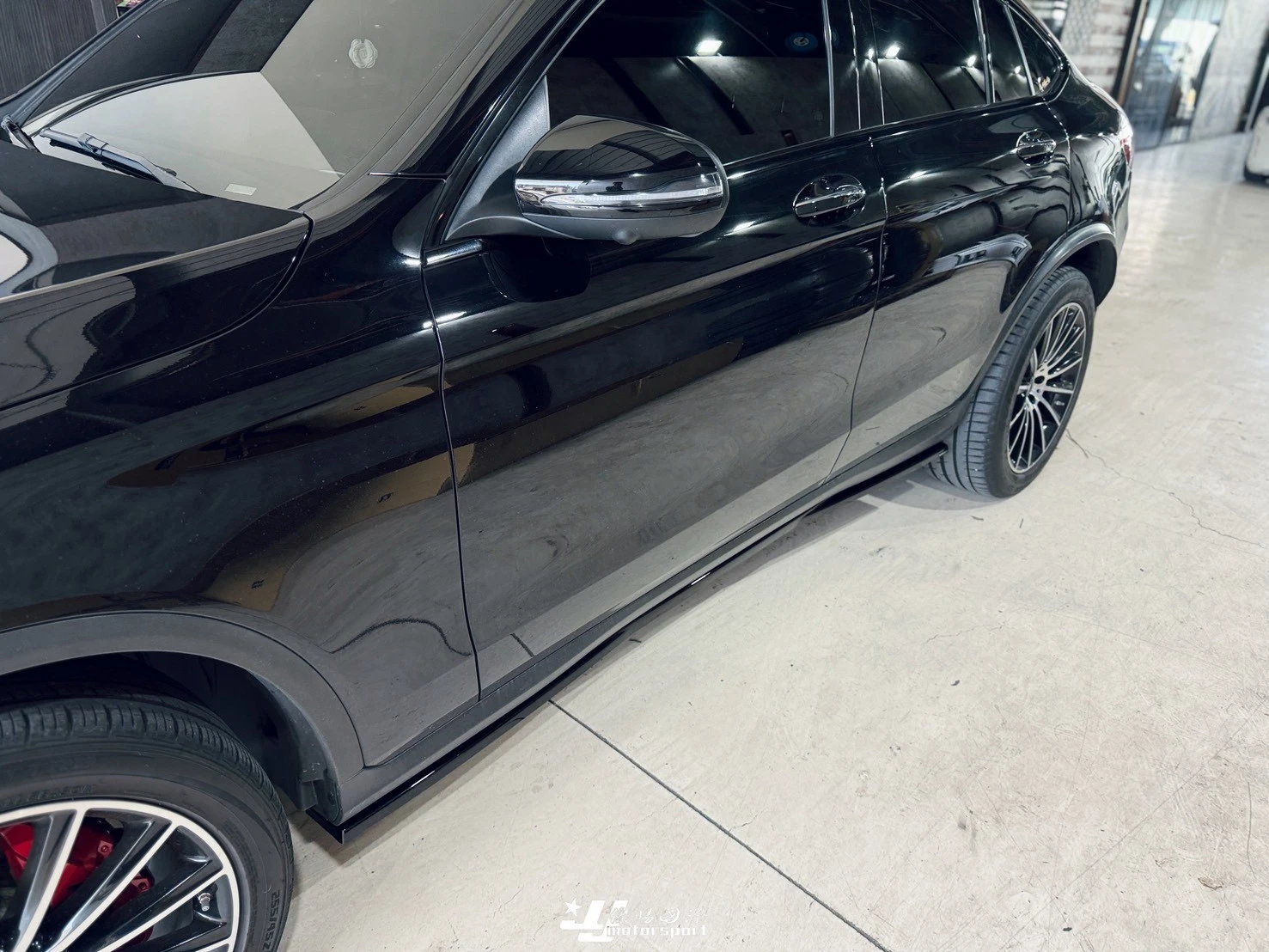全新 BENZ GLC COUPE W253 2021小改款 Maxton Design MD 側群 側裙 定風翼 亮黑 (無AMG)