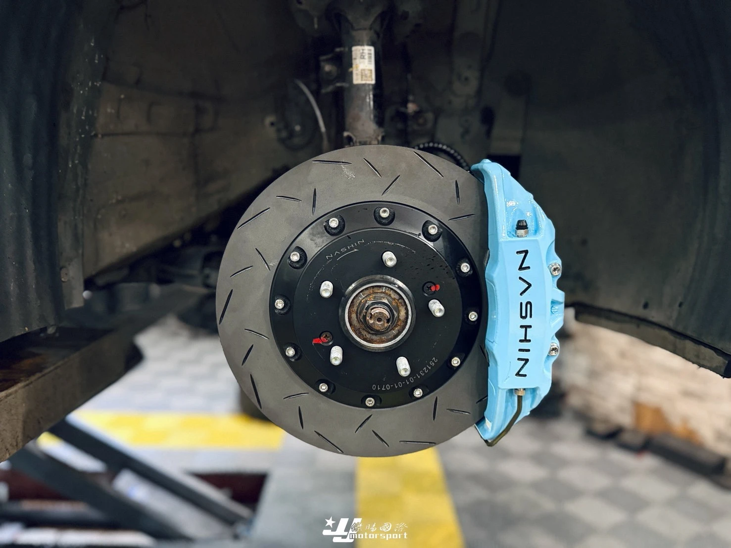 全新 現代 ELANTRA 2017 2018 世盟 煞車卡鉗 大四活塞 N3 一體式碟盤 330MM 來令片 轉接座 金屬油管