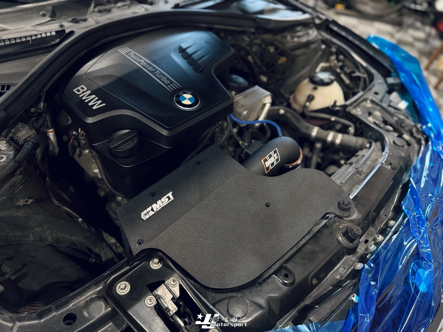 全新 寶馬 BMW F32 F36 N20 MST 進氣套件 進氣系統 實車安裝
