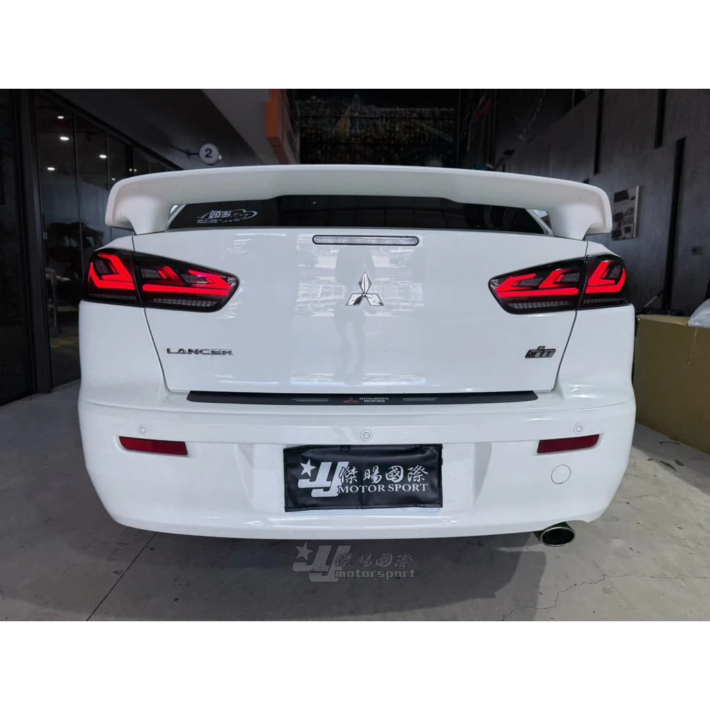 全新 鯊魚頭 FORTIS LANCER IO EVO 翼神 動態呼吸 心電圖版本 LED燻黑 尾燈 後燈