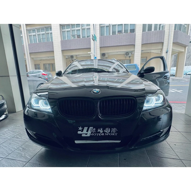 全新 BMW E90 E91 LCI 小改款 對應原廠HID U型導光 LED光圈 黑框 魚眼 大燈