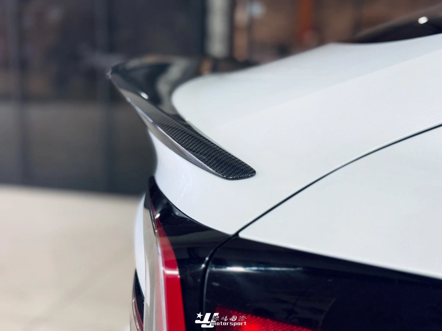 全新 特斯拉 TESLA MODEL3 MODEL 3 煥新3 正 ADRO 乾式碳纖維 乾碳 尾翼