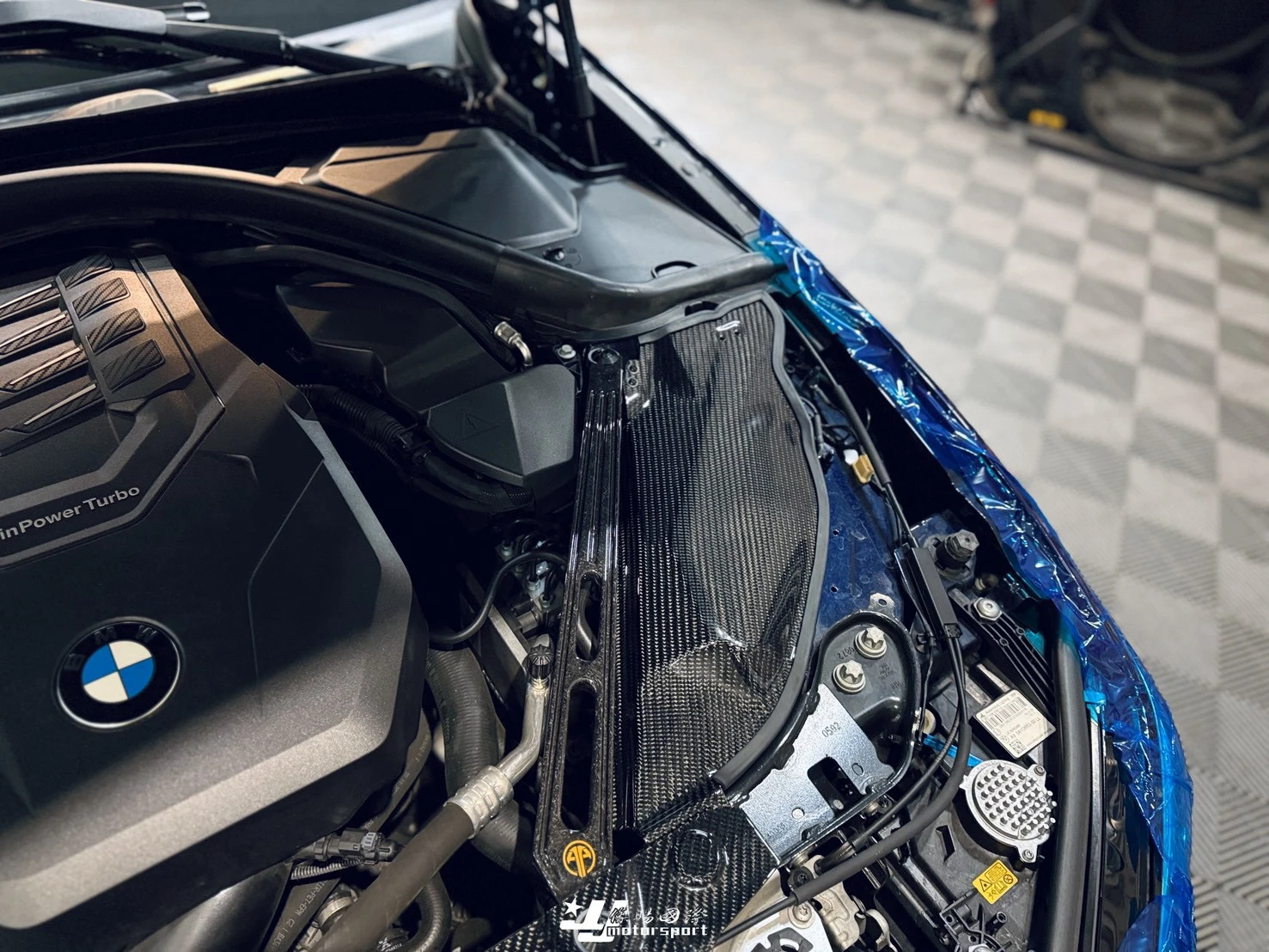 全新 BMW G20 G21 ARMA SPEED 碳纖維 上拉桿 碳纖維 引擎室拉桿